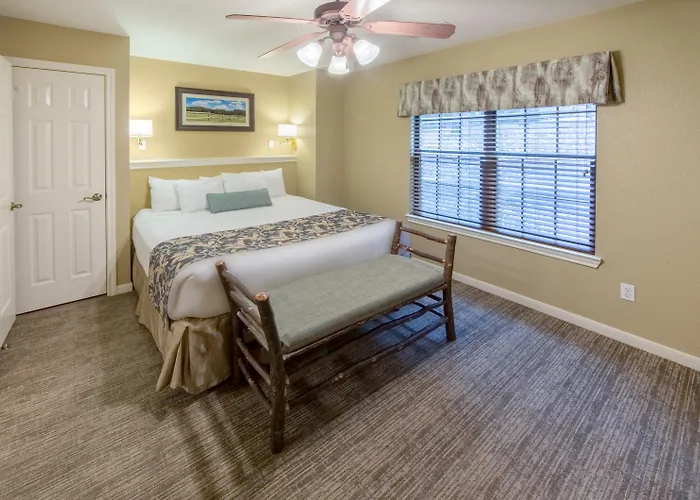 Holiday Inn Club Vacations Piney Shores Resort At Lake Conroe